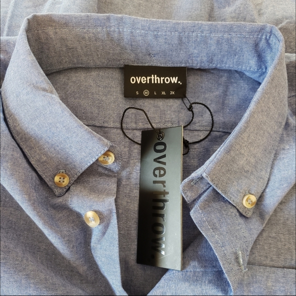 Nwt Overthrow Blue Chambray Button Down Shirt M - image 4
